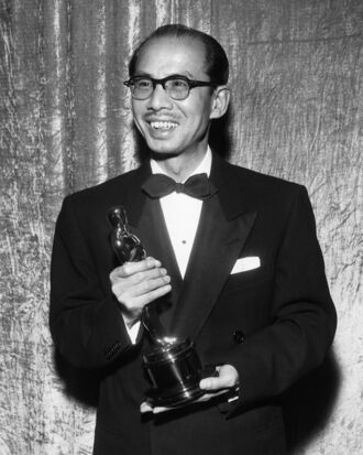 Masaichi Nagata receiving an award for Gate of Hell at the 1955 Oscars