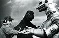 Teruyoshi Nakano with the MegaroGoji and Mechagodzilla suits on the set of Godzilla vs. Mechagodzilla