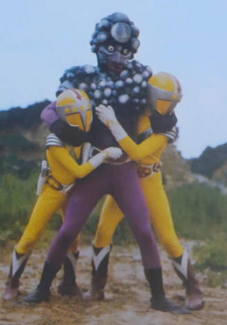 Captain Mzin in Flying Saucer War Bankid